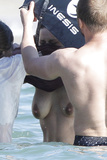 Marion Cotillard topless on the set (10/2011)