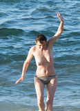 Marion Cotillard topless in the Canary Island (5/16)