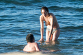 Marion Cotillard topless in the Canary Island (5/16)