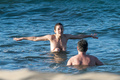 Marion Cotillard topless in the Canary Island (5/16)