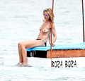 Heidi Klum - topless in Mexico 2 (4/2014)