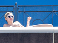 Miley Cyrus topless in Sydney (10/2014)
