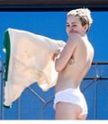 Miley Cyrus topless in Sydney (10/2014)