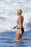 Miley Cyrus topless on Hawaii (01/2015)