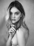 Rosie Tupper nude session