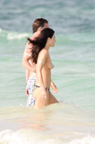 Jamie Murray topless at the beach in Mexico (7/2014)