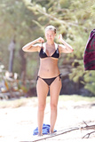 Lara Bingle sunbathing topless in Hawaii (8/2014), p. 3