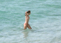 Elizabeth Hurley - topless in The Caribbean (6/2000)