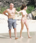 Kelly Brook sunbathing topless in St. Bart’s (11/2005)