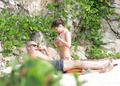 Kelly Brook sunbathing topless in St. Bart’s (11/2005)