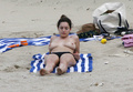 Kelly Brook sunbathing topless in St. Bart’s (1/2008)