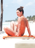 Kelly Brook topless sunbathing in Cancun (6/2013)