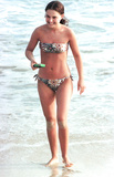 Natalie Portman - topless in St. Bart's (1/2000) p I