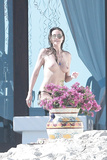 Heidi Klum topless in Mexico, (04/18, part III)