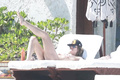 Heidi Klum topless in Mexico, (04/18, part II)