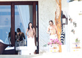 Heidi Klum topless in Mexico, (04/18, part I)