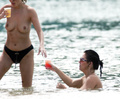 Jessie Wallace topless in Carribean (5/2007)