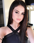 Selena Gomez topless photos on instagram