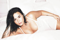 Demi Lovato flashes big tits