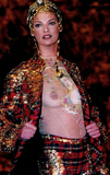 Linda Evangelista (Supermodel) NUDE