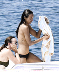 Zoe Saldana topless in Sardinia (8/2021)