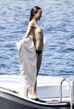 Zoe Saldana topless in Sardinia (8/2021)