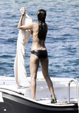 Zoe Saldana topless in Sardinia (8/2021)