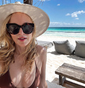 Heather Graham - sexy photos from Instagram