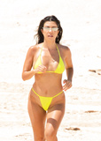 Kourtney Kardashian shows sexy bikini ass