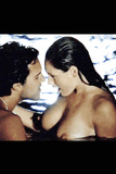 Kelly Brook goes completely nude