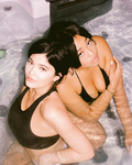Kylie Jenner topless pics