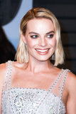 Margot Robbie oops nipples slips