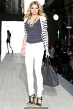 Jessica Hart Express SS 2011 runway in New York