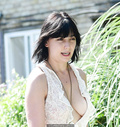 Daisy Lowe out in London shows sexy cleavage - August 26, 2019