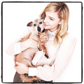 Chloe Grace Moretz with small doggy
