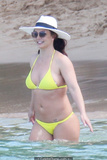 Britney Spears in yellow bikini at the beach in Hawaii - September 10, 2019