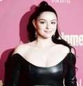 Ariel Winter sexy in tight leather mini dress at 2019 Entertainment Weekly