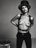 Zoe Kravitz Topless (6 Photos)