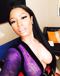 Nicki Minaj Cleavage (8 Photos)