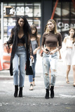 Hailey Baldwin Pokies (4 Photos)