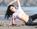 Amanda Geores See Through (31 New Photos)