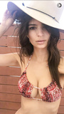 Emily Ratajkowski Sexy (2 Hot Photos)
