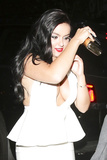 Ariel Winter Cleavage & Upskirt (59 Photos)