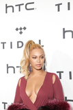 Beyonce Cleavage (31 Photos)