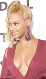 Beyonce Cleavage (31 Photos)