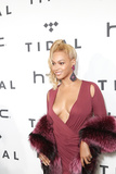 Beyonce Cleavage (31 Photos)