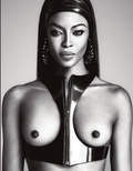 Naomi Campbell Topless (6 Photos)