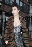 Charli XCX Cleavage (16 Photos)