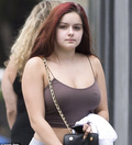 Ariel Winter Pokies (16 Photos)
