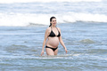 Anne Hathaway in a Bikini (38 Photos)